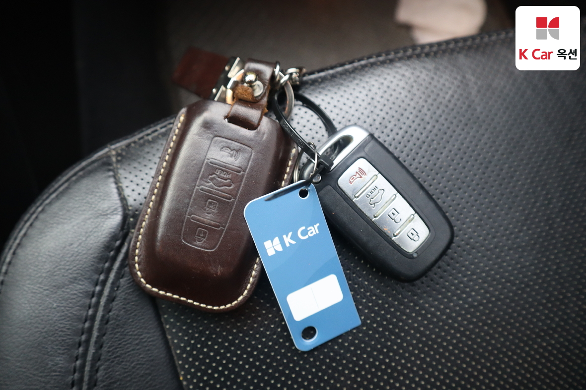 Kia K7 2010 - Image 17