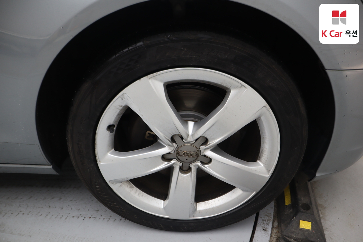 Audi A6 2015 - Image 47