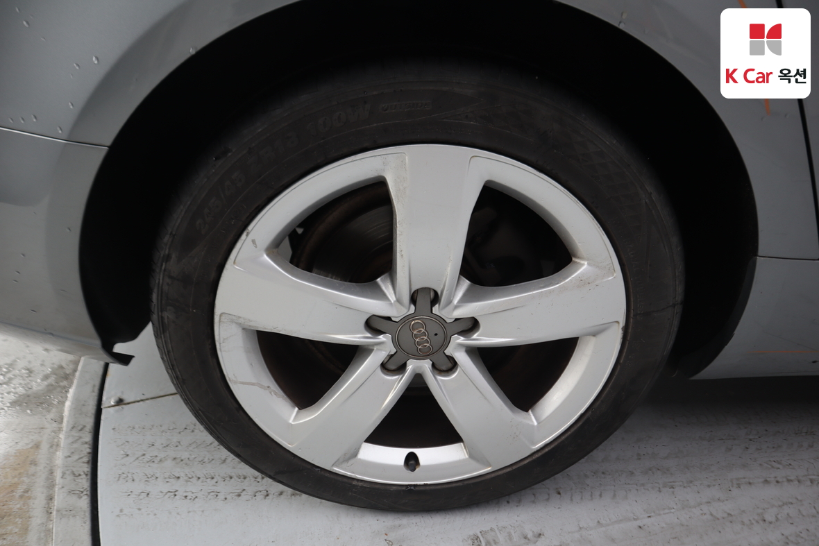 Audi A6 2015 - Image 46