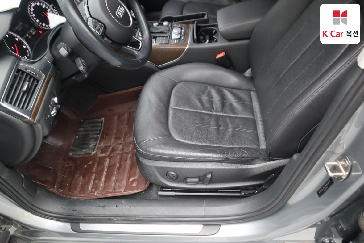 Audi A6 2015 - Image 21