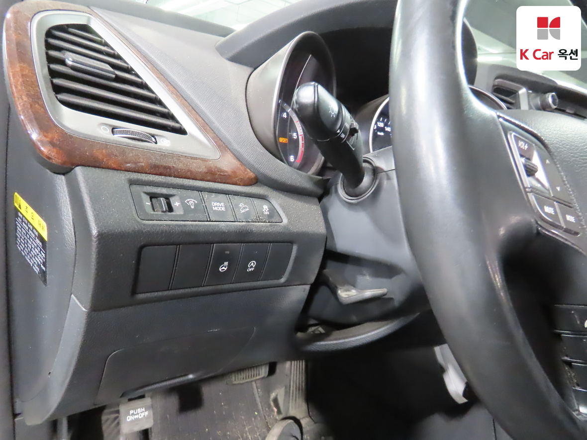 Hyundai Santa Fe 2016 - Image 9