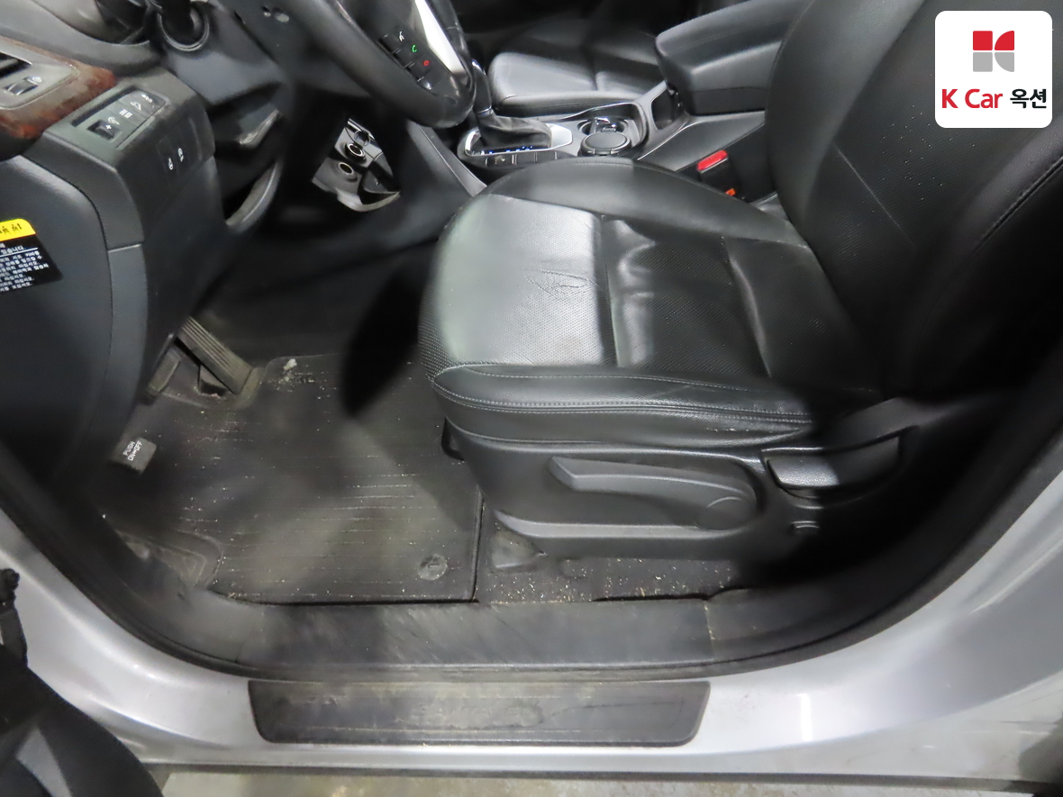 Hyundai Santa Fe 2016 - Image 18