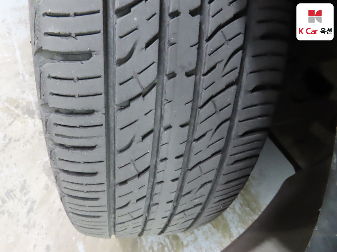 Hyundai Santa Fe 2016 - Image 33