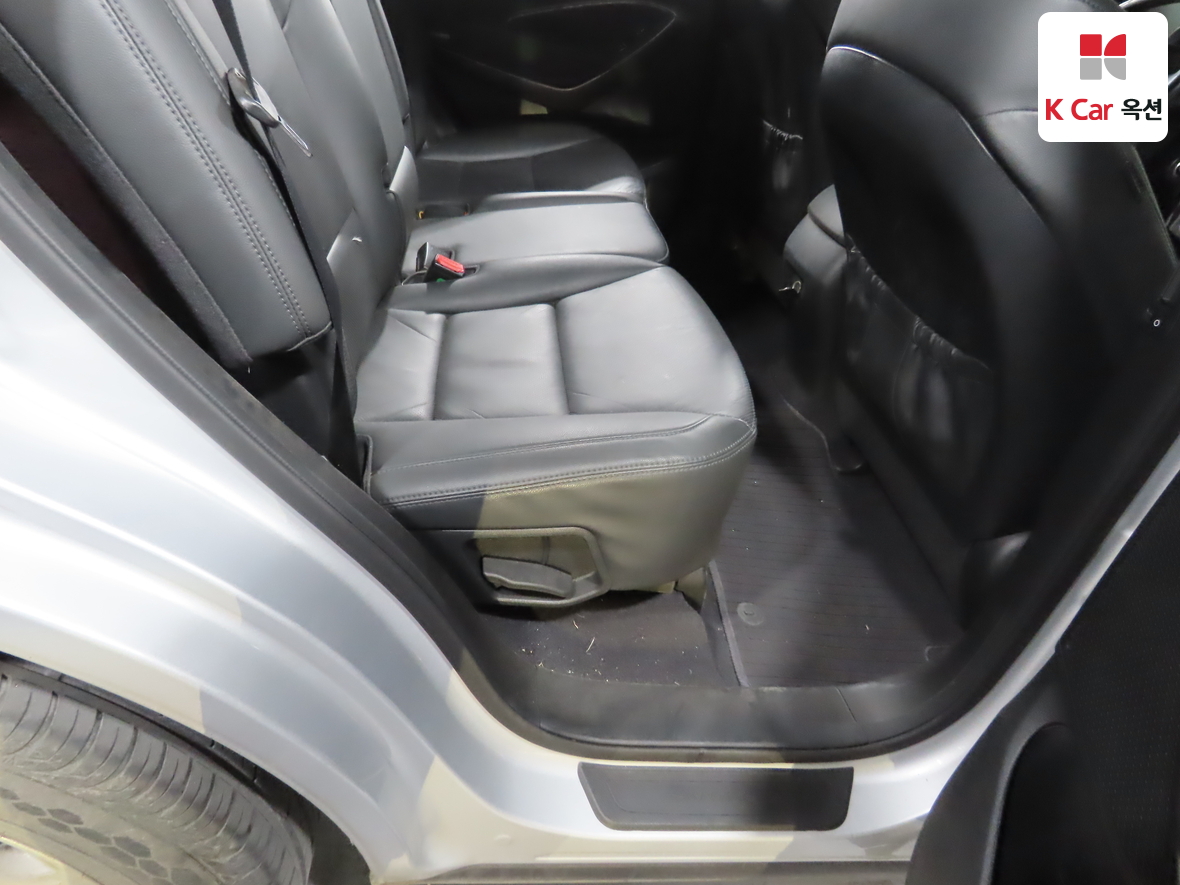 Hyundai Santa Fe 2016 - Image 29