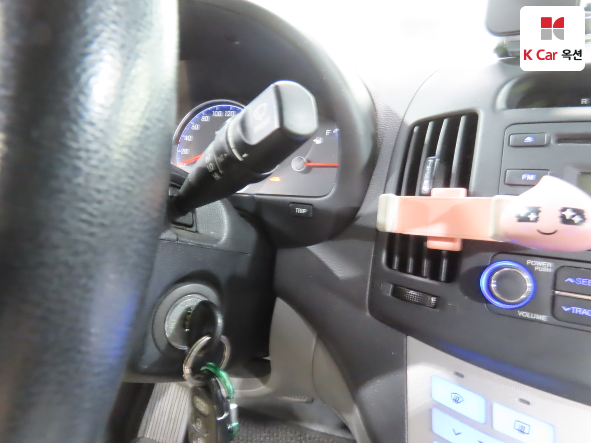 Hyundai Elantra 2009 - Image 11