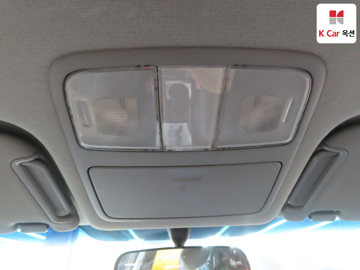 Hyundai Elantra 2009 - Image 12