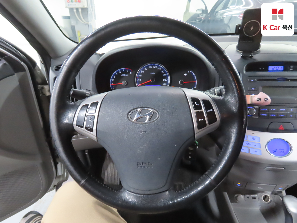 Hyundai Elantra 2009 - Image 10