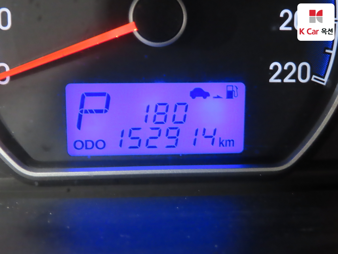 Hyundai Elantra 2009 - Image 4