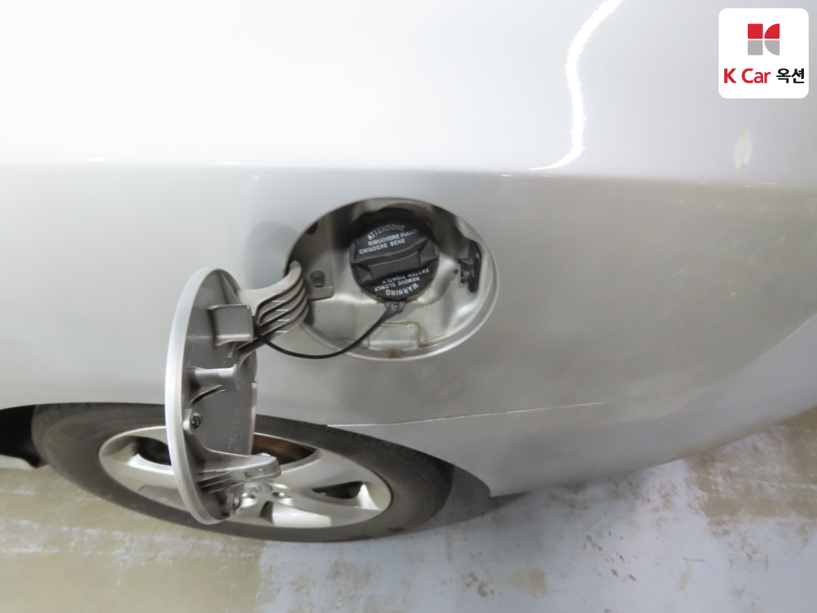 Hyundai Elantra 2009 - Image 23