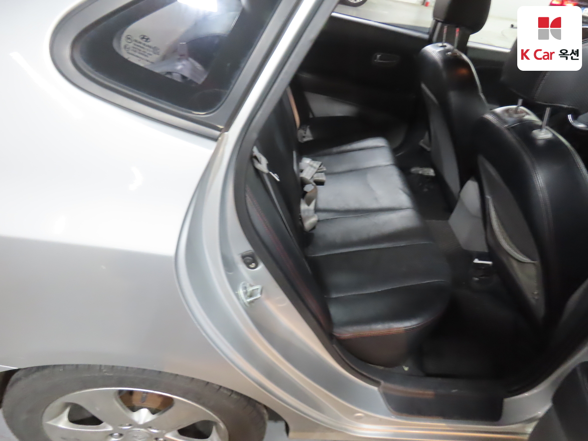 Hyundai Elantra 2009 - Image 26