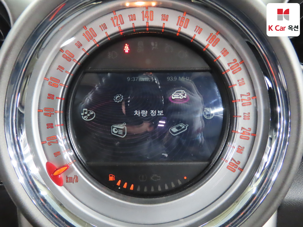 BMW MINI 2012 - Image 14