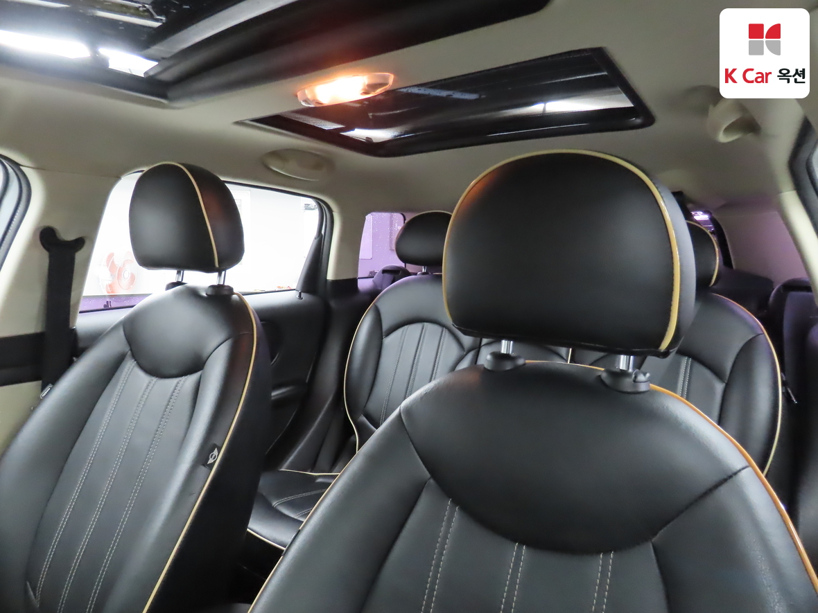 BMW MINI 2012 - Image 19