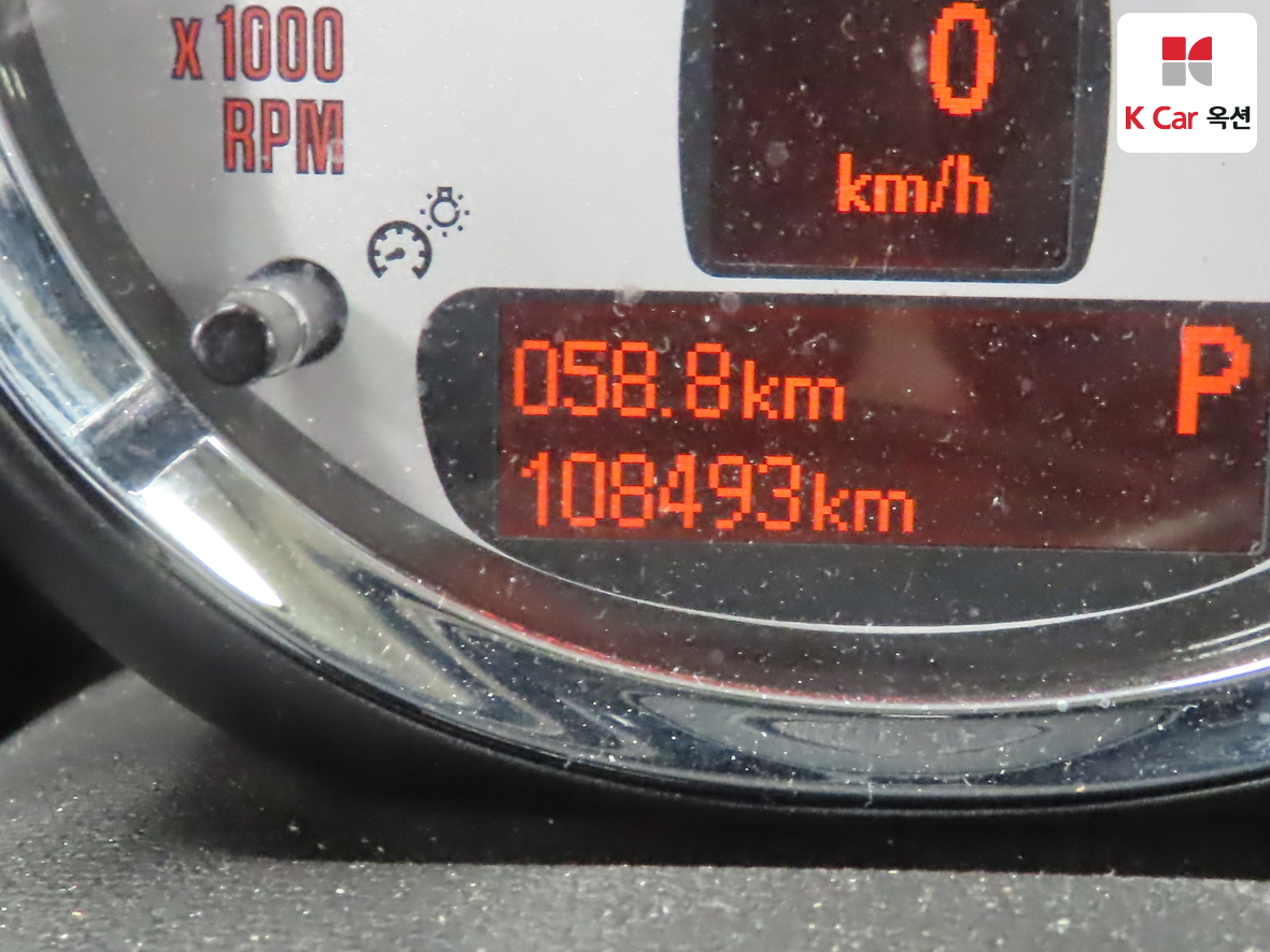 BMW MINI 2012 - Image 4