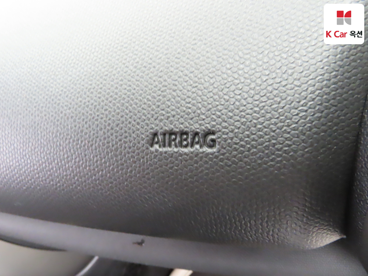 BMW MINI 2012 - Image 33