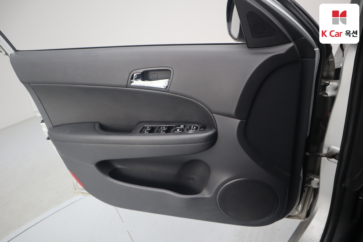 Hyundai i30 2008 - Image 8