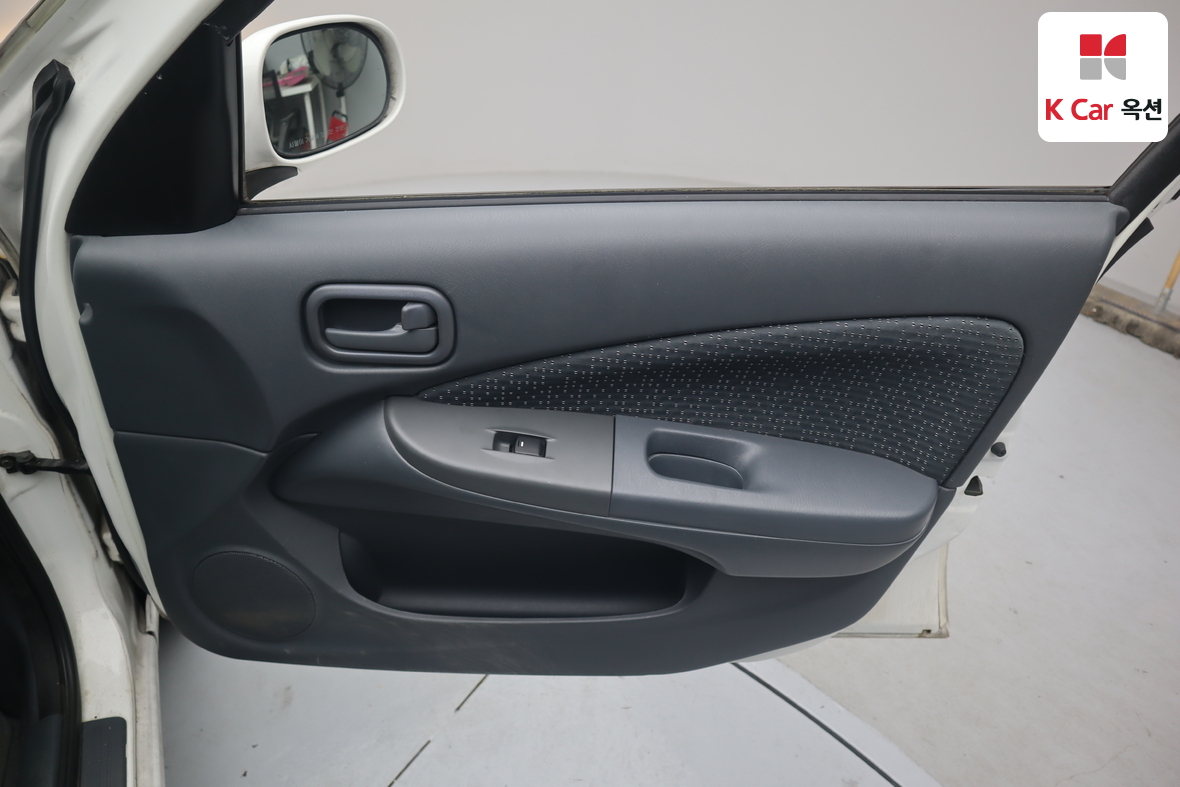 Renault Samsung SM3 2010 - Image 27