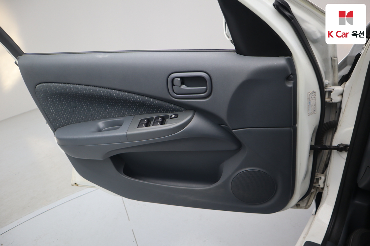 Renault Samsung SM3 2010 - Image 8