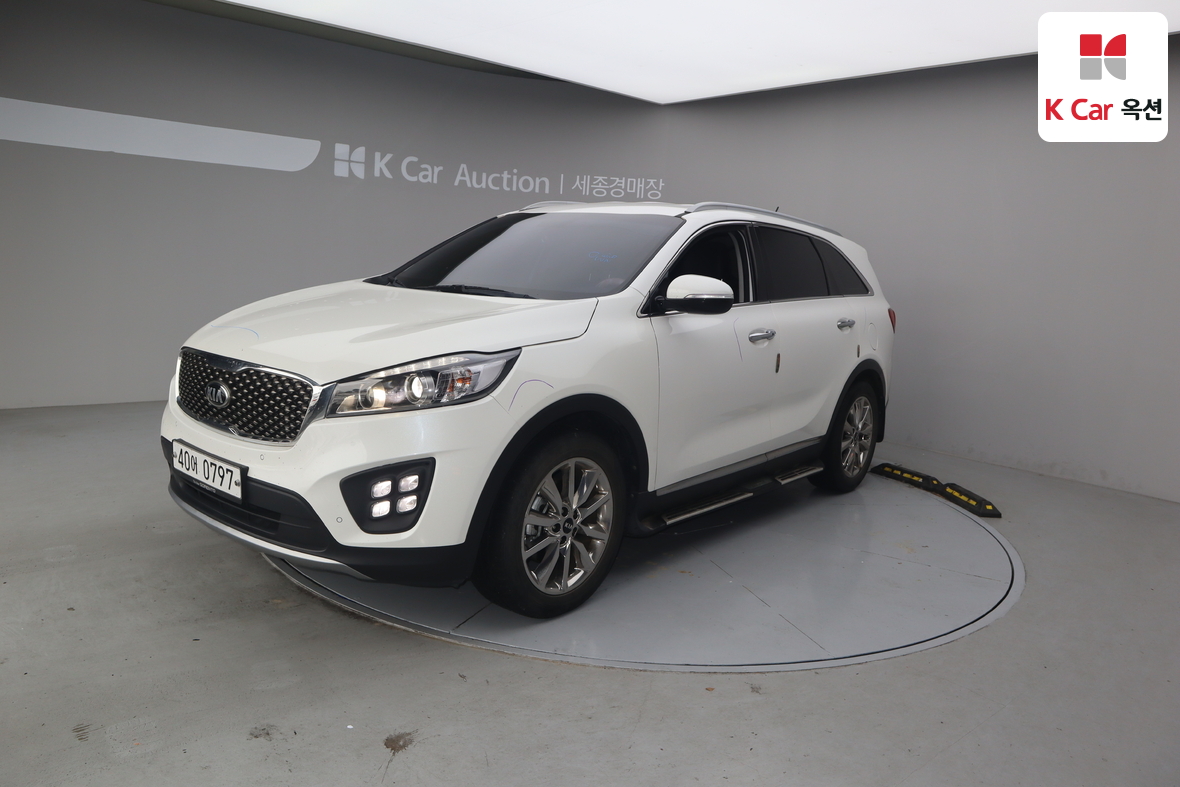 كيا سورينتو 2016 - صورة 1