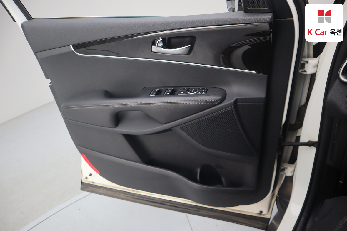 كيا سورينتو 2016 - صورة 8