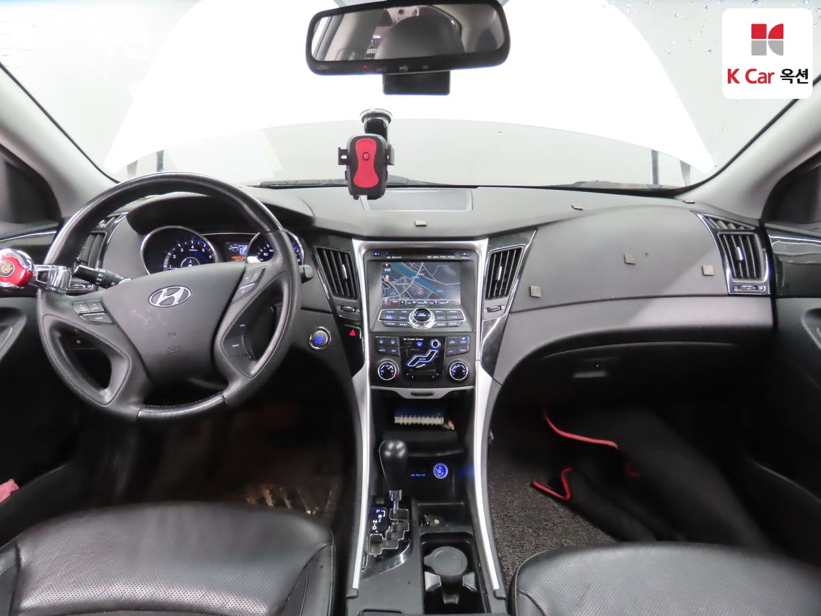 Hyundai Sonata 2010 - Image 3