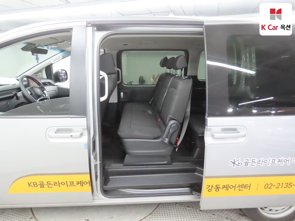Hyundai Staria 2022 - Image 21