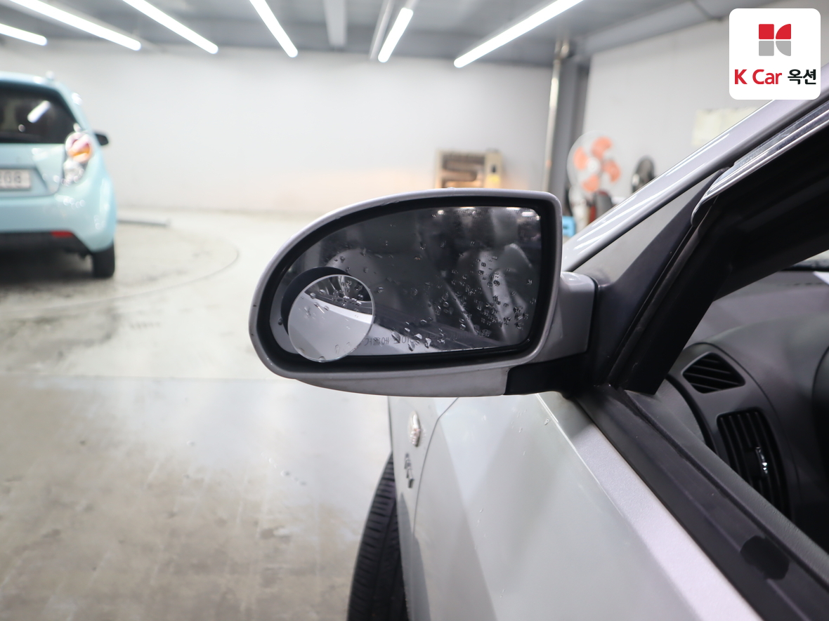 Hyundai Elantra 2008 - Image 21