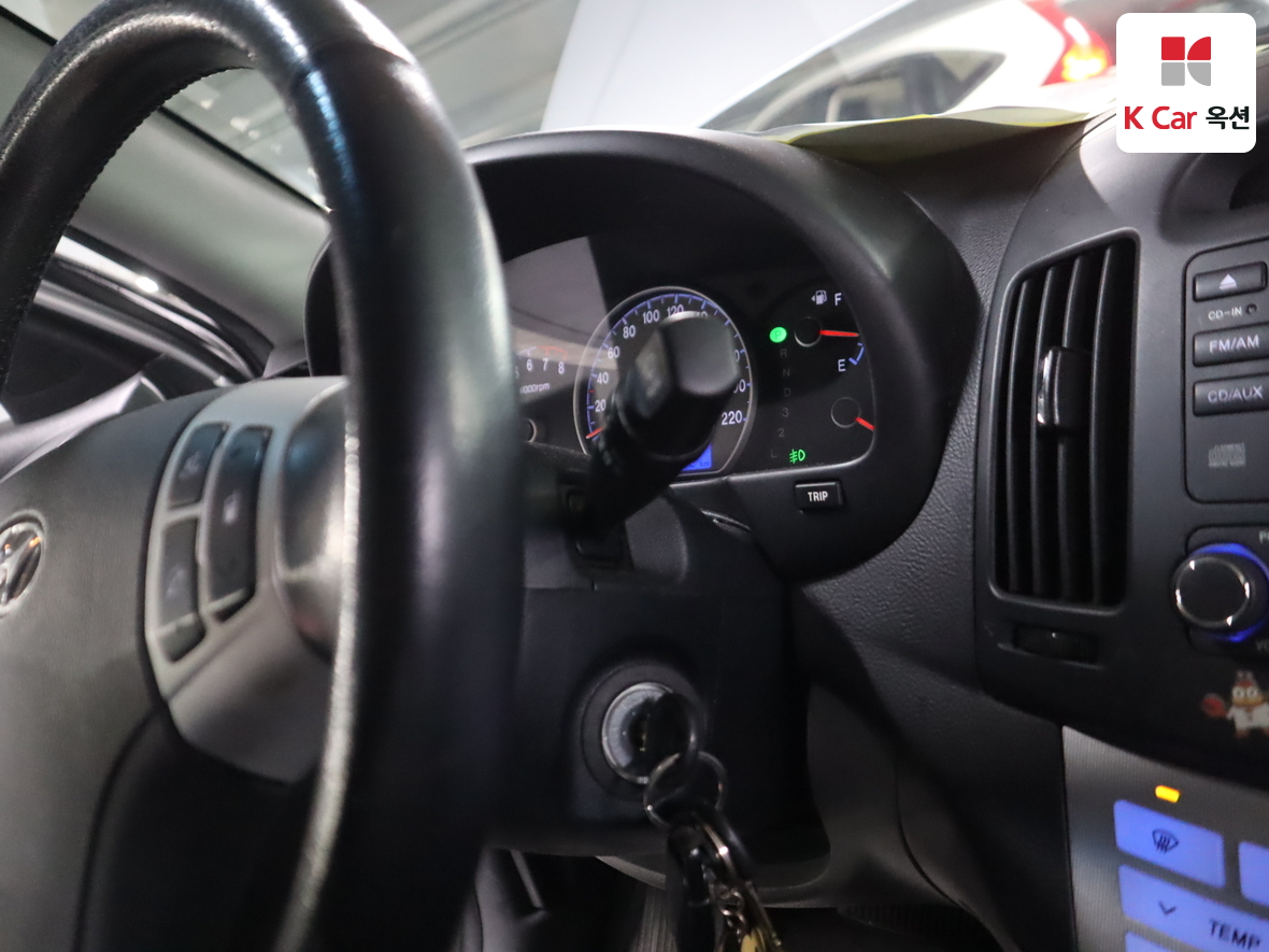 Hyundai Elantra 2008 - Image 11