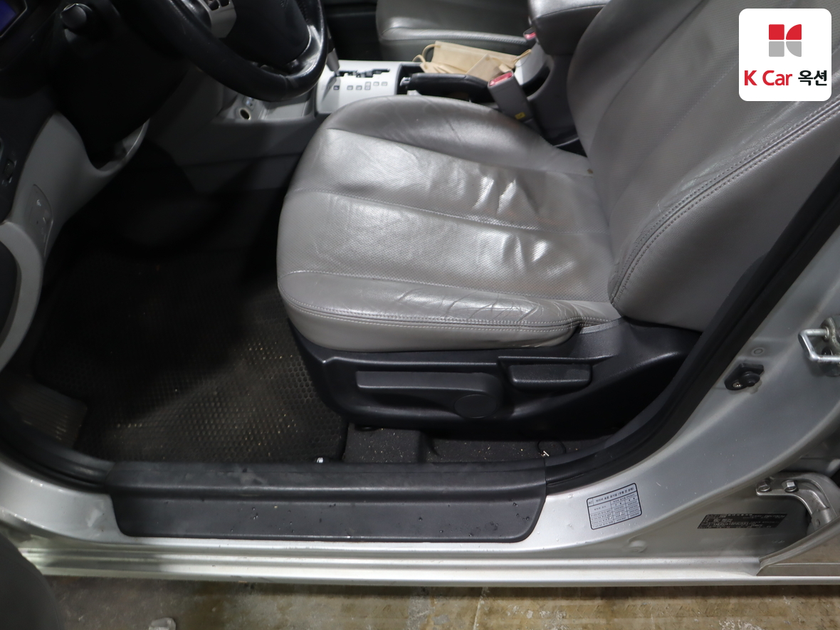 Hyundai Elantra 2008 - Image 17