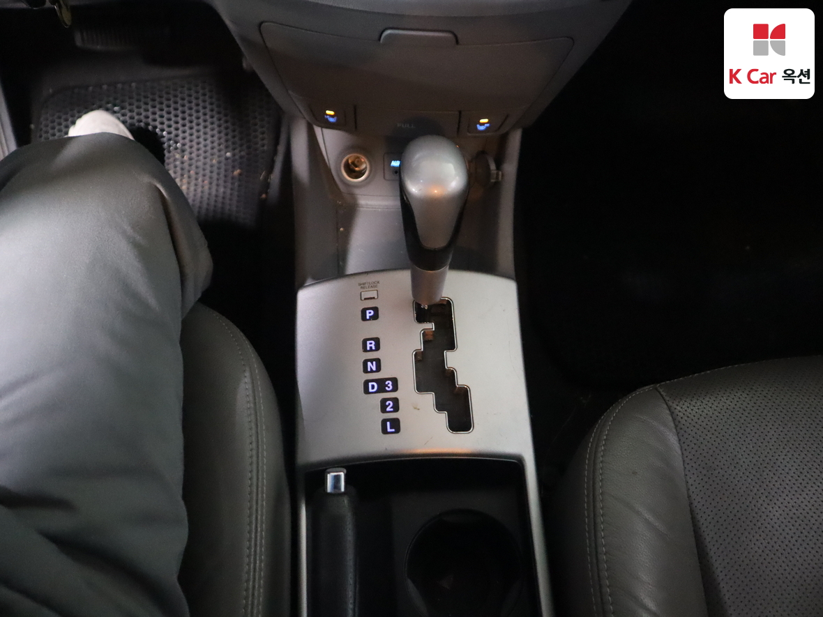 Hyundai Elantra 2008 - Image 16