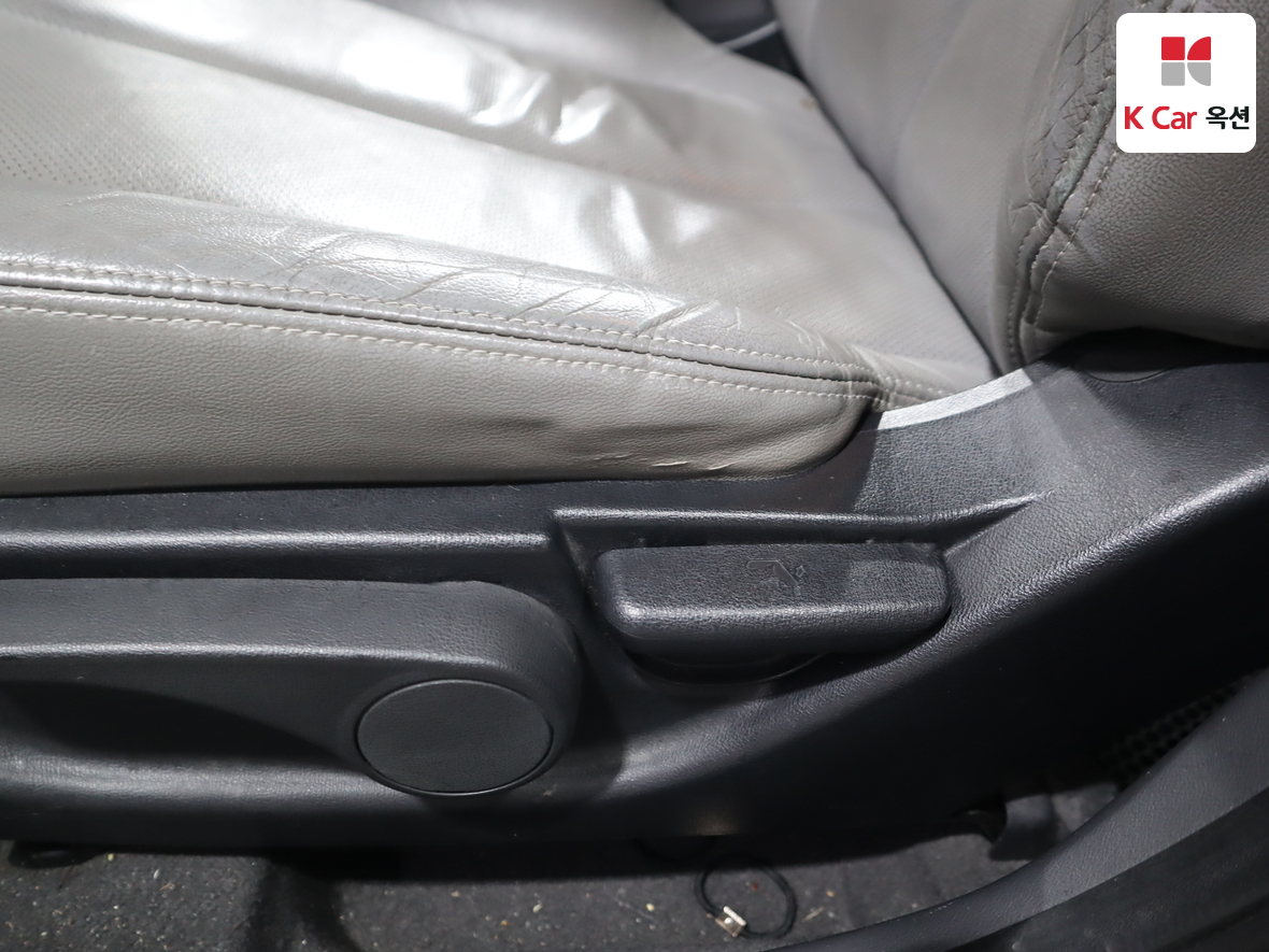 Hyundai Elantra 2008 - Image 19