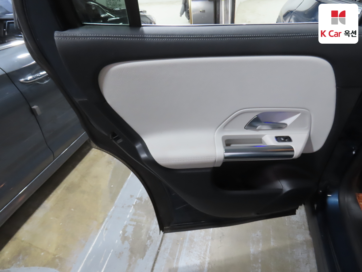 Mercedes-Benz GLA-Class 2021 - Image 24