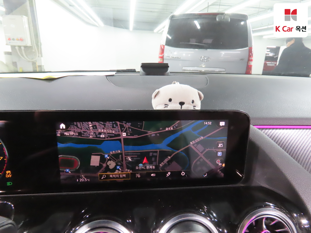 Mercedes-Benz GLA-Class 2021 - Image 14