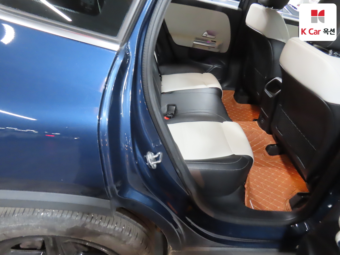 Mercedes-Benz GLA-Class 2021 - Image 31