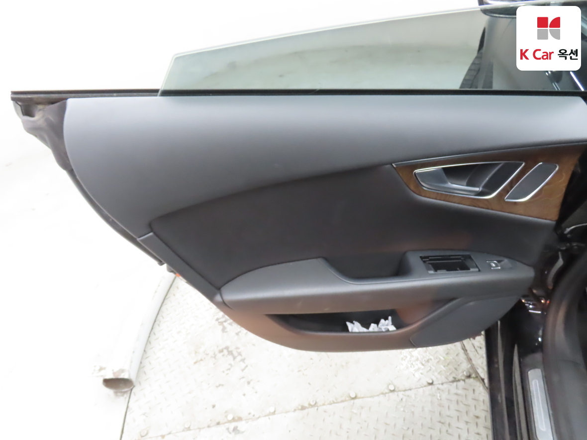 Audi A7 2014 - Image 23