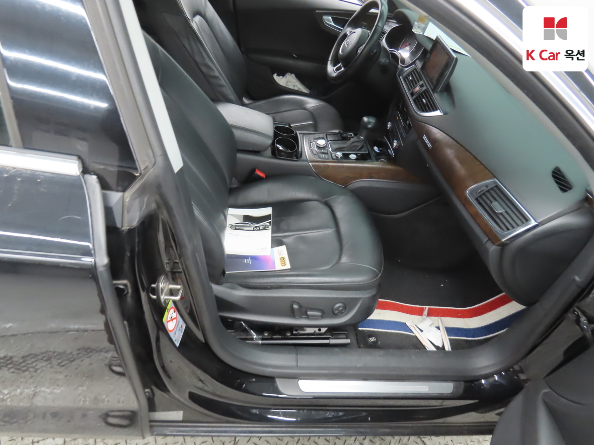 Audi A7 2014 - Image 32