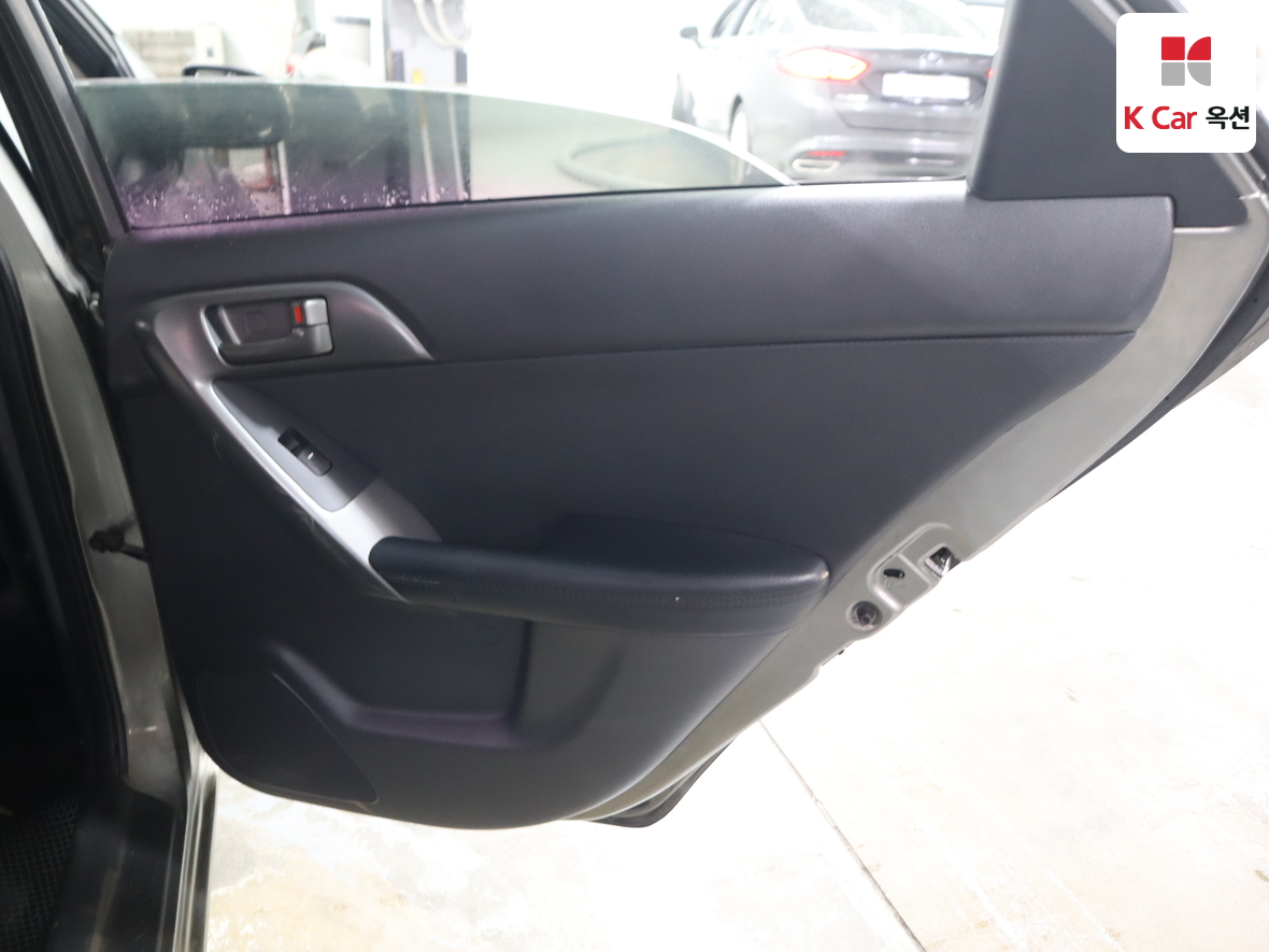Kia Forte 2012 - Image 25