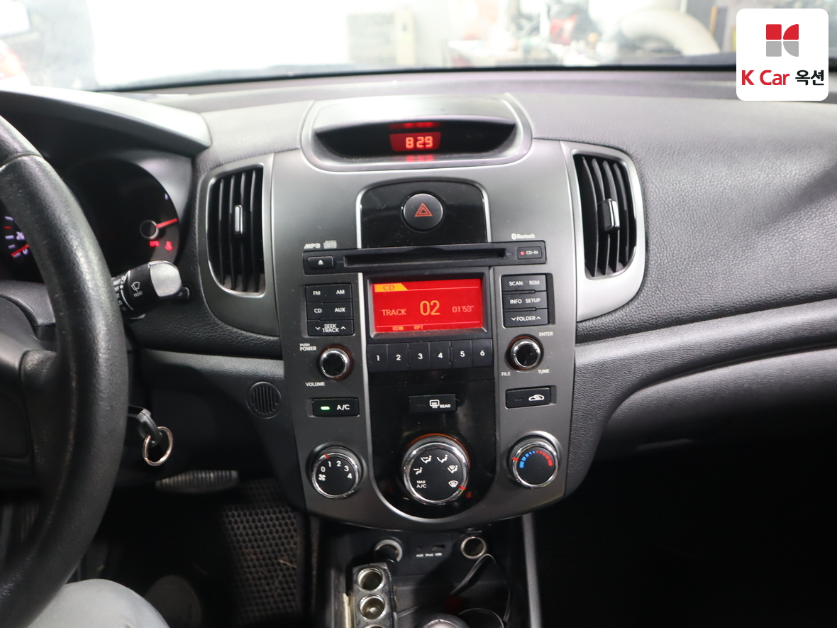 Kia Forte 2012 - Image 6