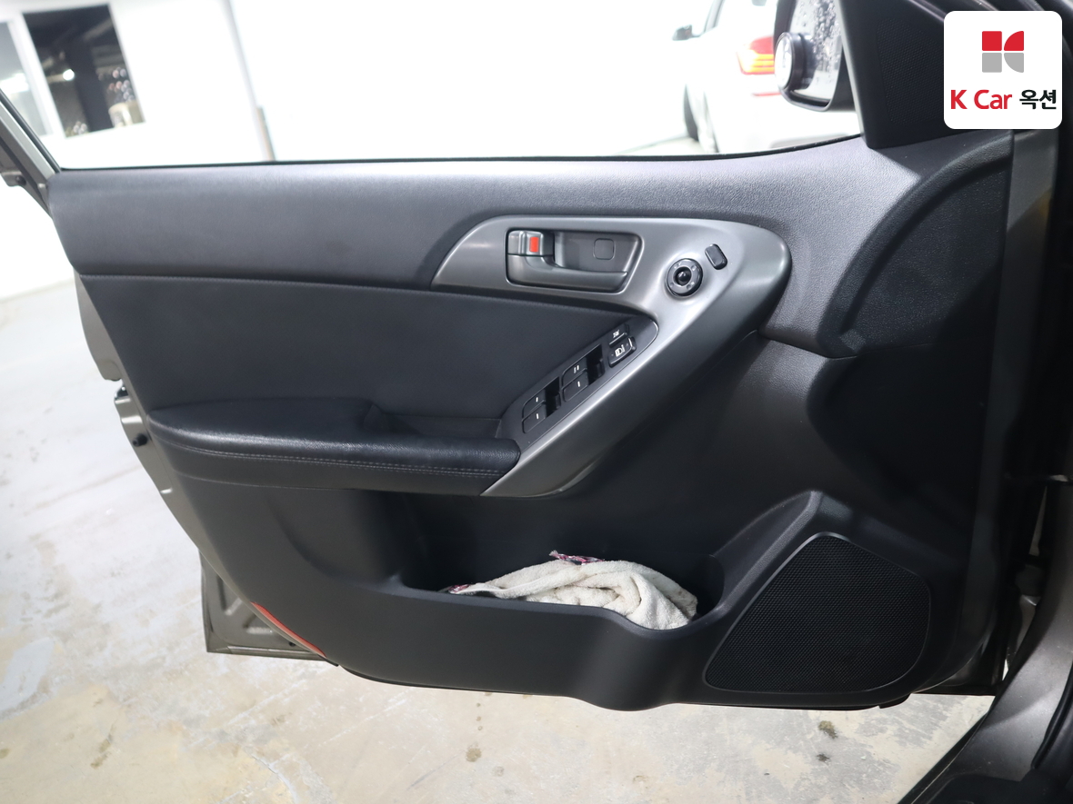 Kia Forte 2012 - Image 8