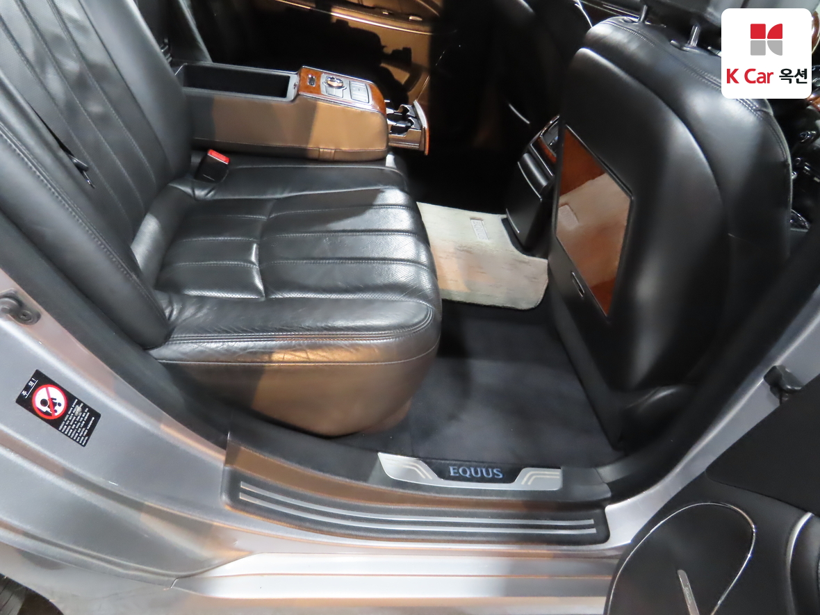 هيونداي إيكوس 2010 - صورة 28