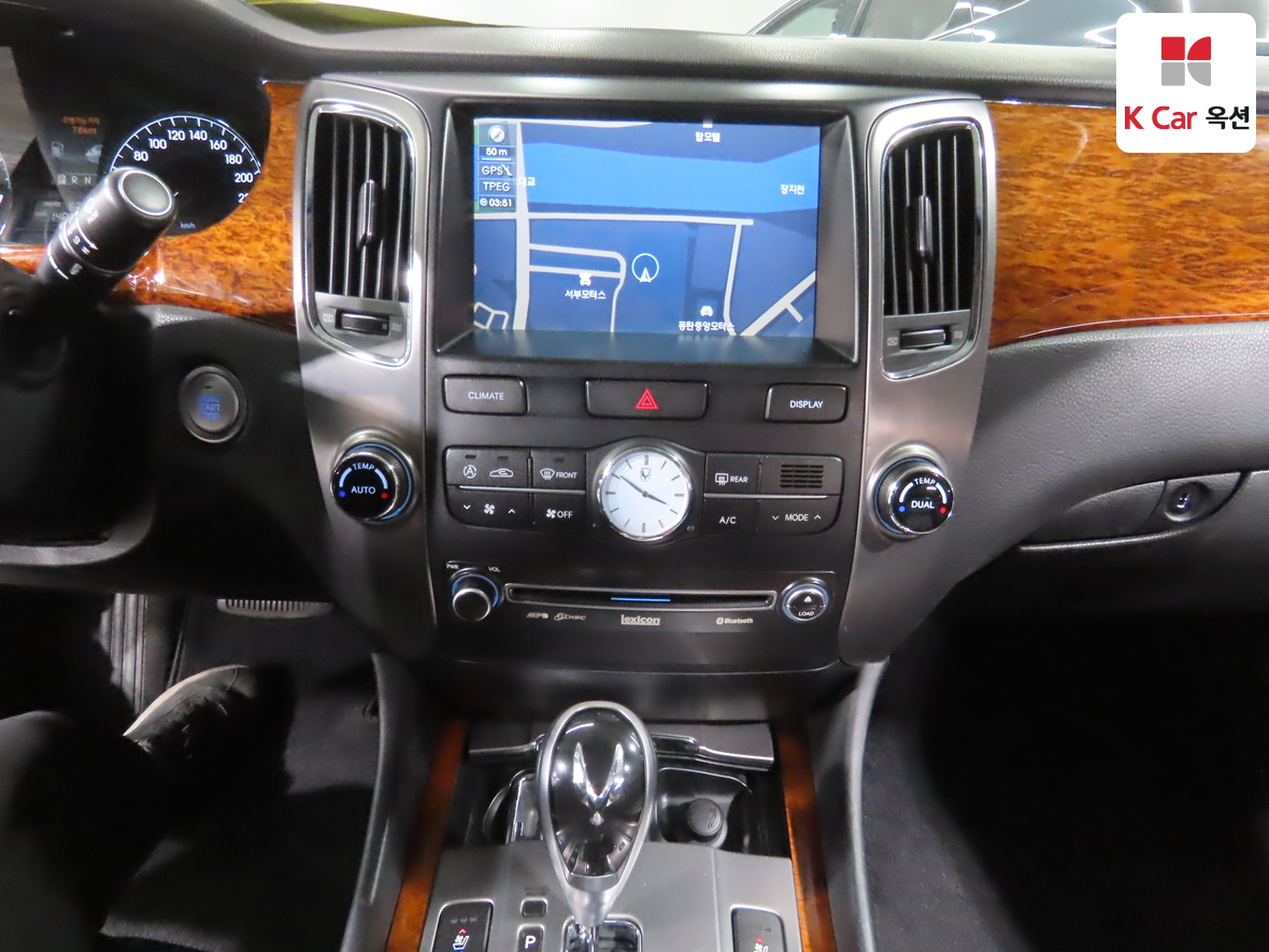 هيونداي إيكوس 2010 - صورة 6