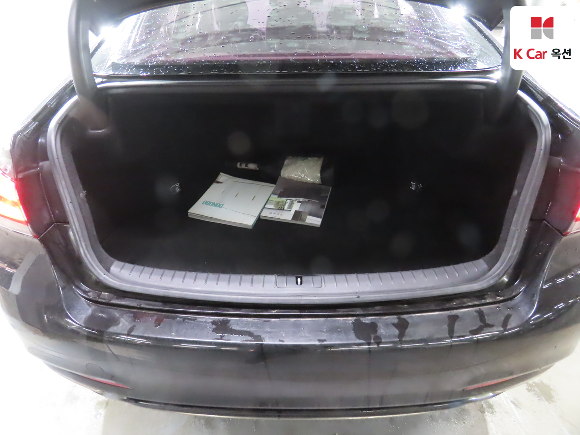 Genesis G80 2018 - Image 30