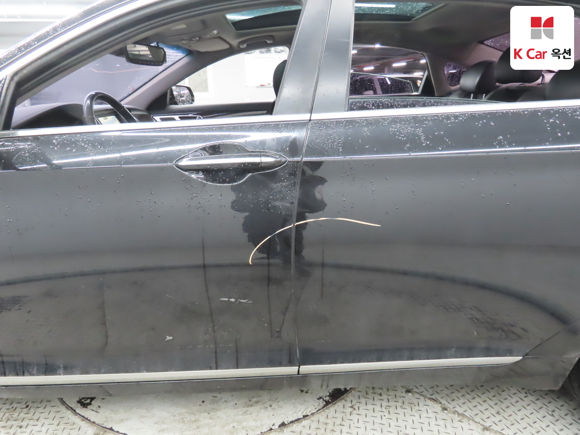 Genesis G80 2018 - Image 40