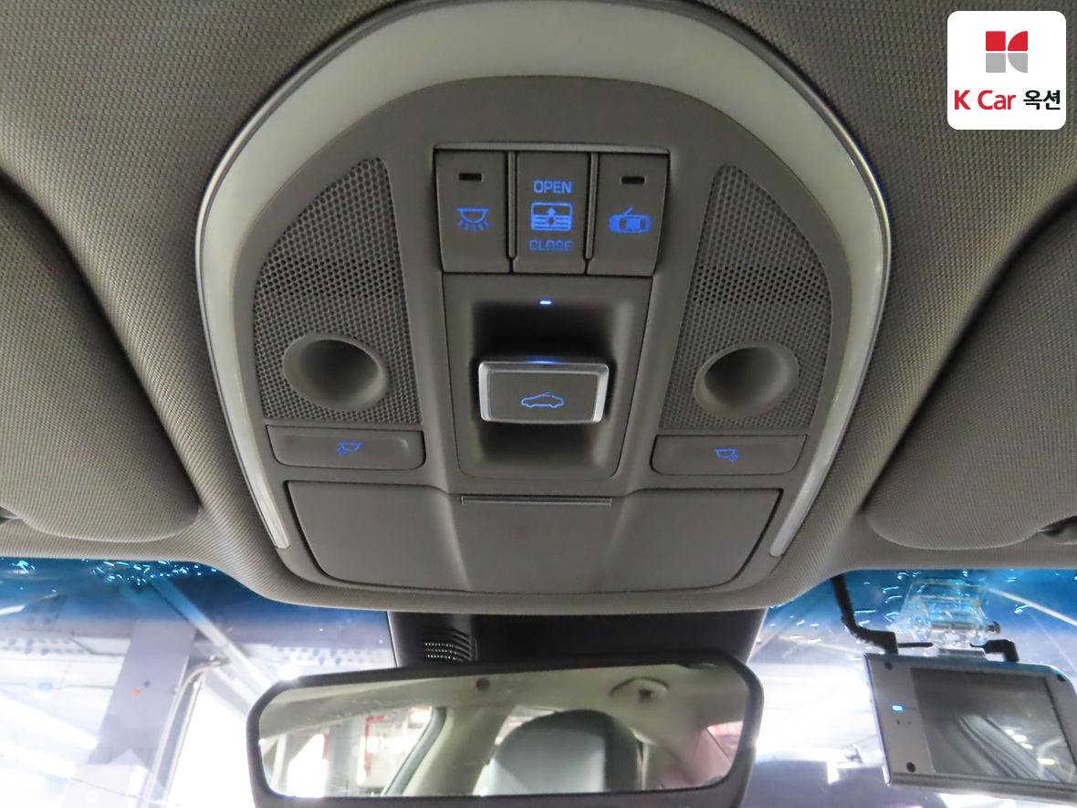 Genesis G80 2018 - Image 12