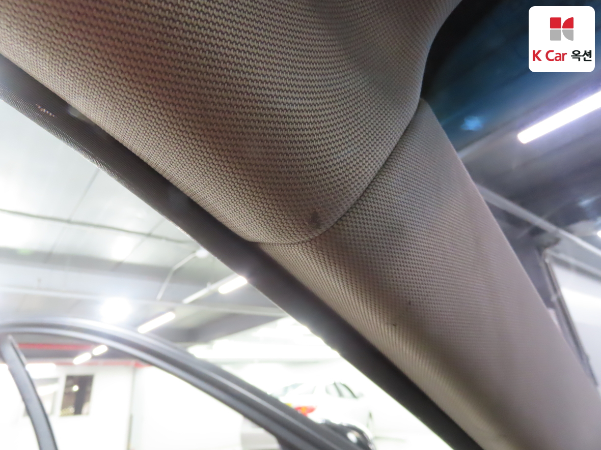 Genesis G80 2018 - Image 20