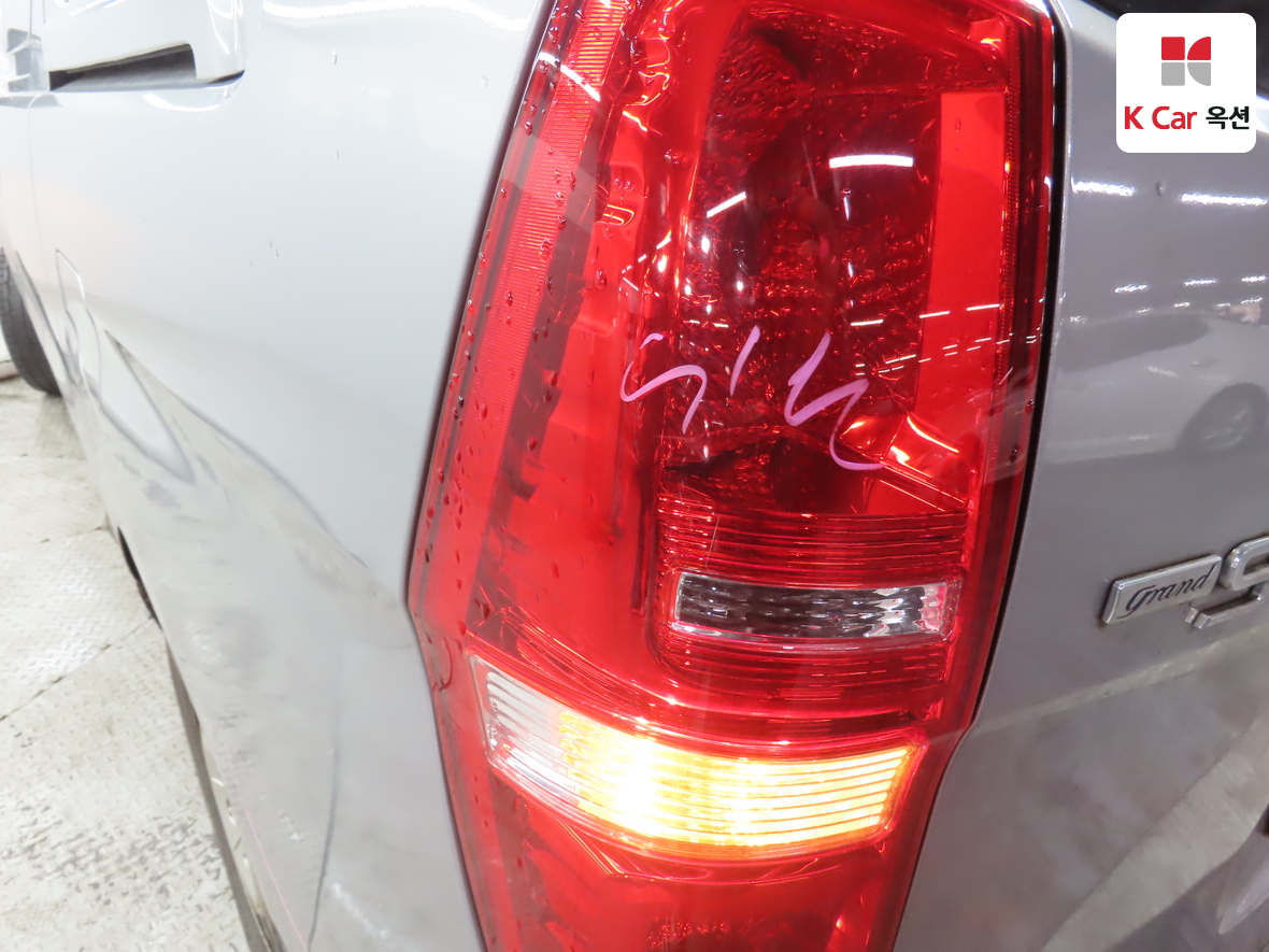 Hyundai Grand Starex 2017 - Image 33