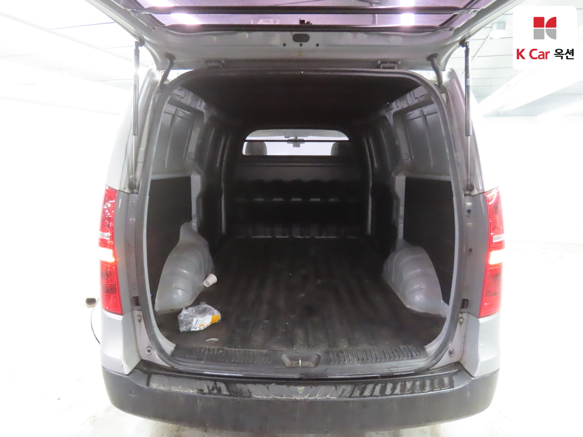 Hyundai Grand Starex 2017 - Image 22