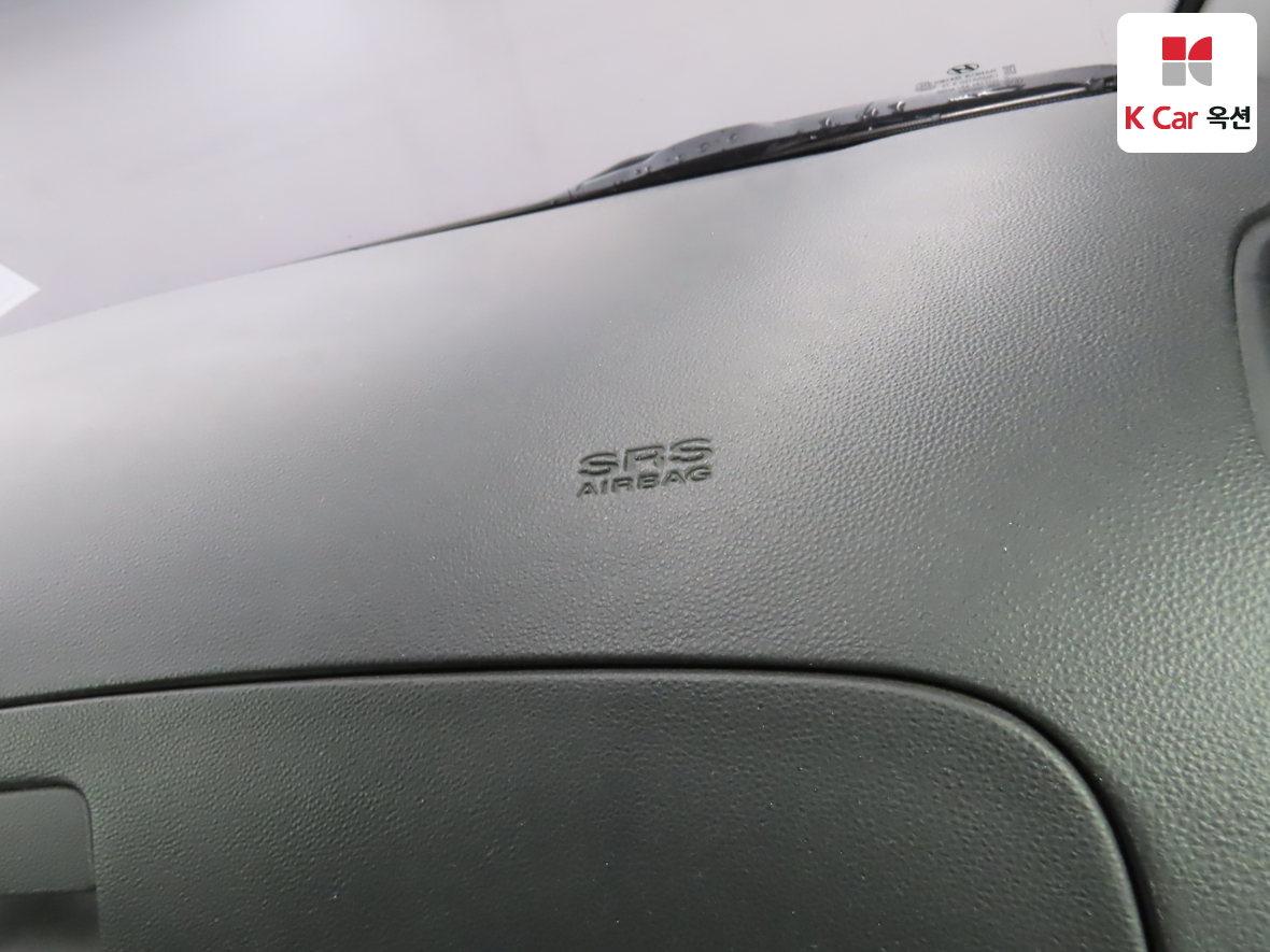 Hyundai Grand Starex 2017 - Image 26