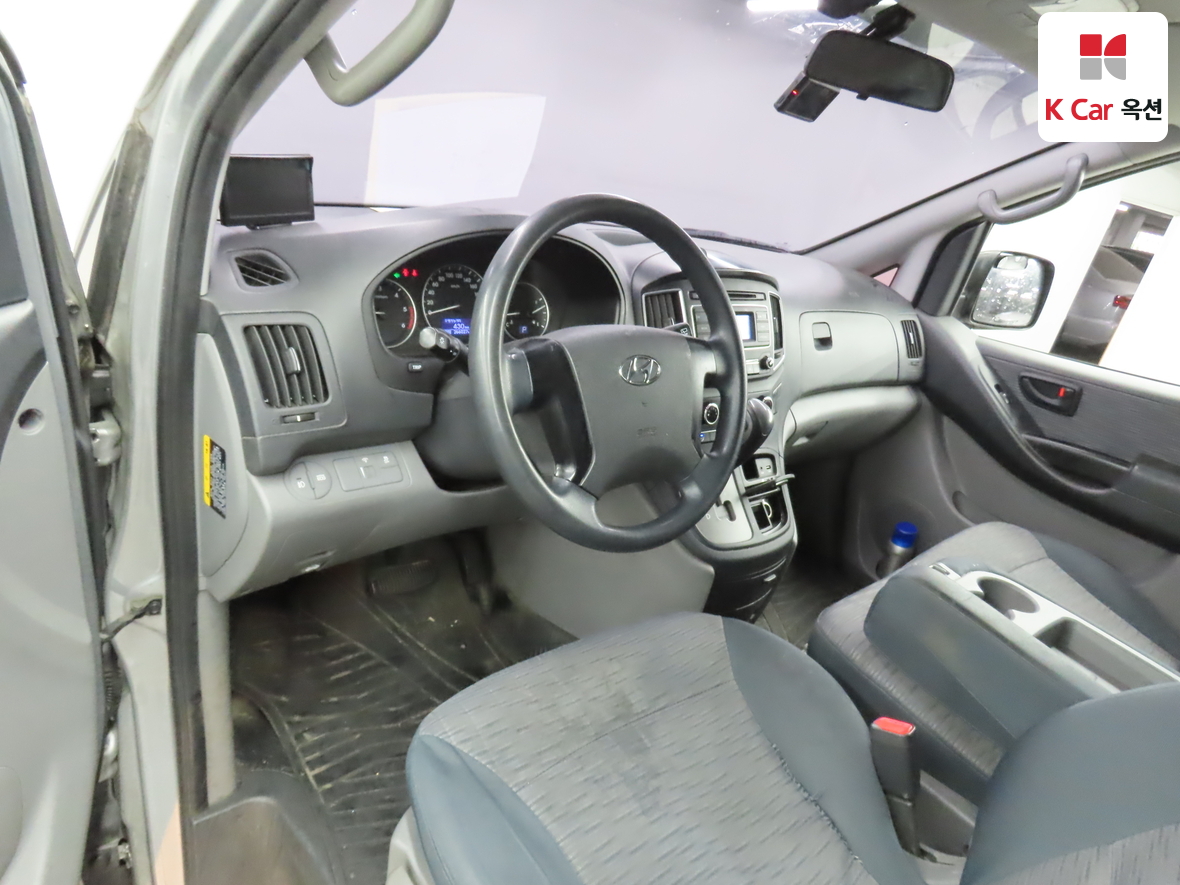 Hyundai Grand Starex 2017 - Image 3