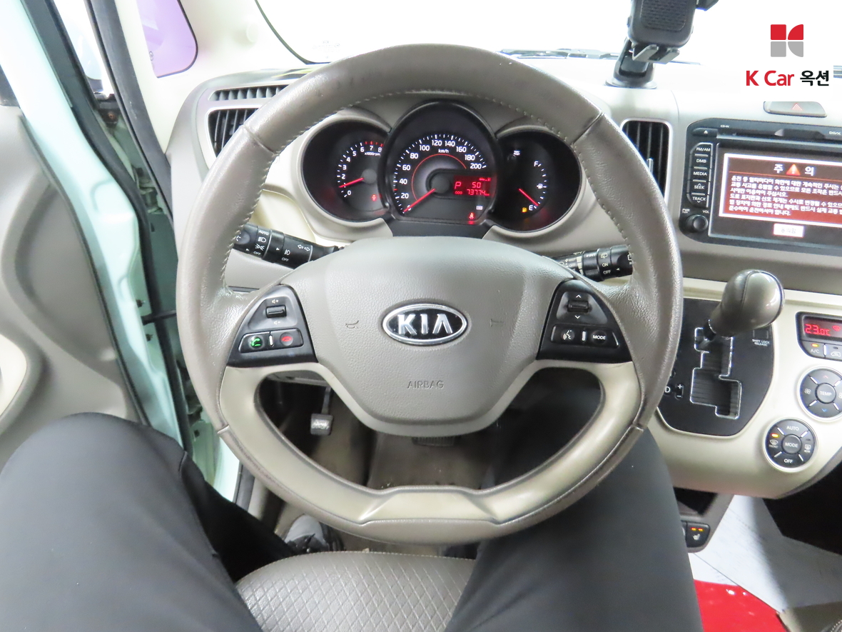 Kia Ray 2013 - Image 10