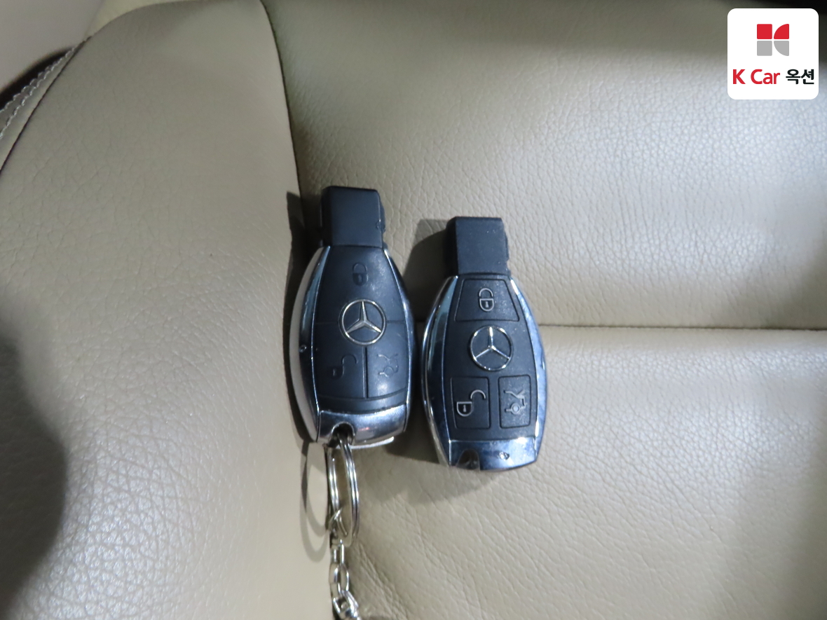 مرسيدس بنز إس كلاس 2010 - صورة 18